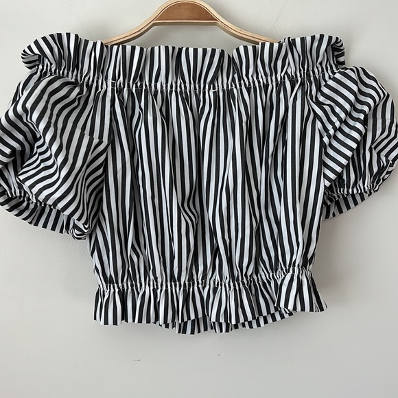 New INA crop top - Picture 3 of 4